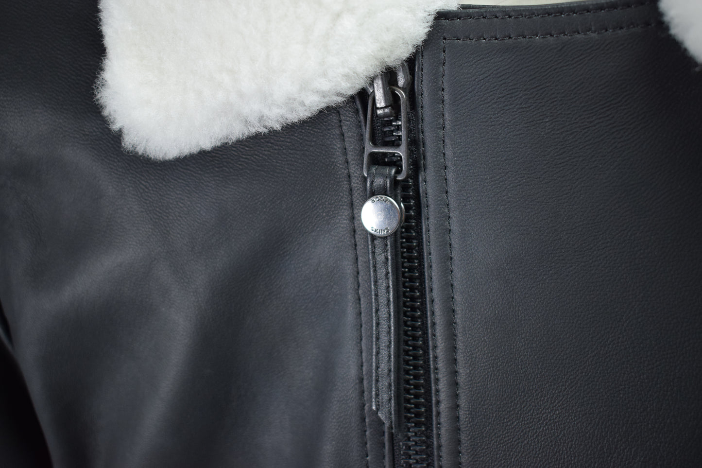 Aviator White Shearling / Mens / Multiple sizes / Excellent