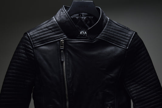 AXL / Womens / S / Heavily damaged