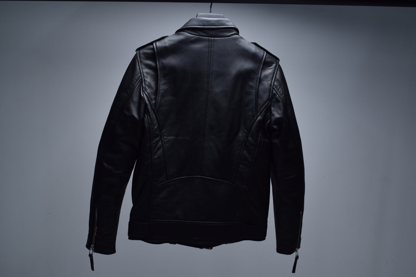 Voyager 2.0 / Mens / M / Heavily Damaged