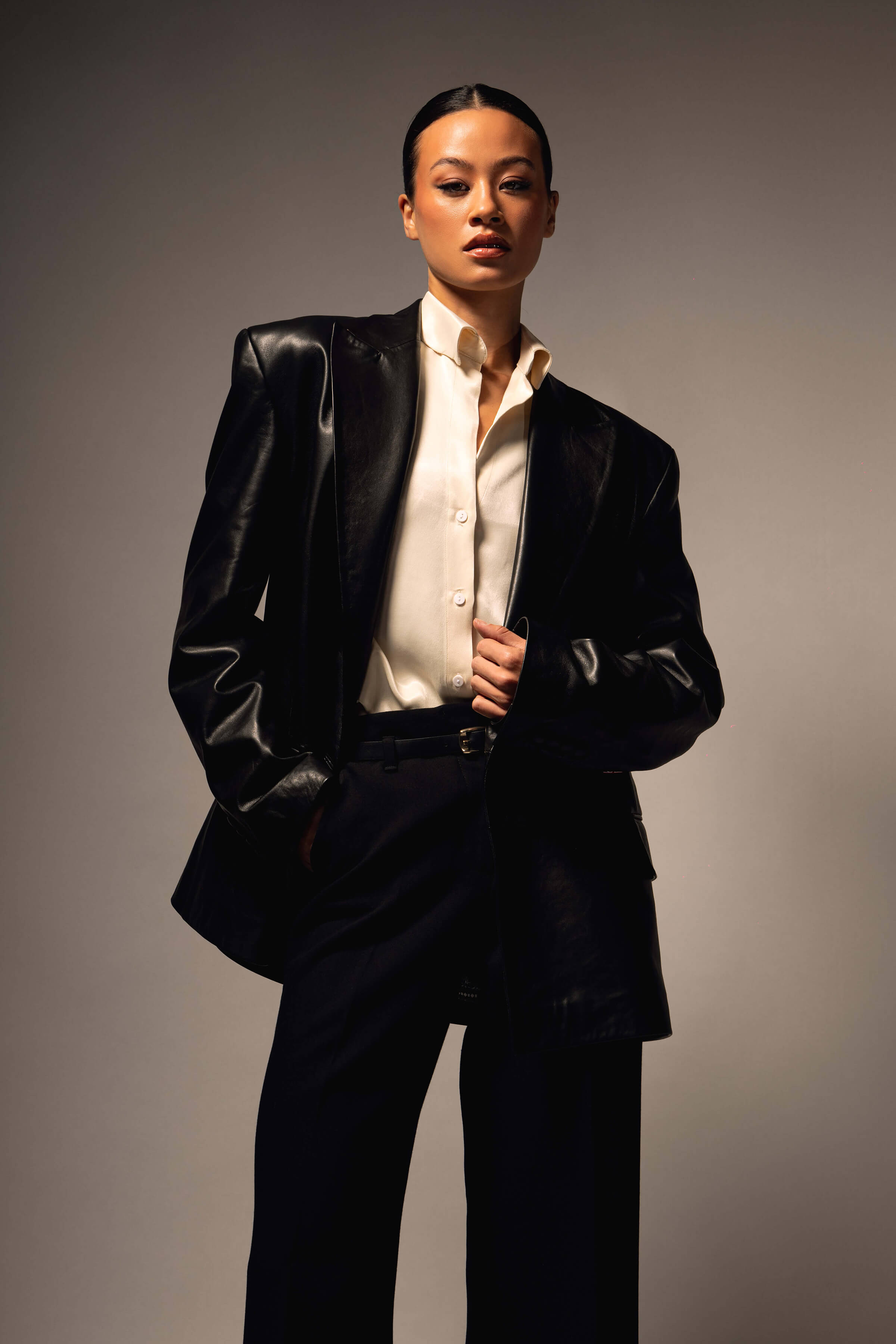 Oversized Grand Peak Leather Blazer (Woman) – BODA SKINS