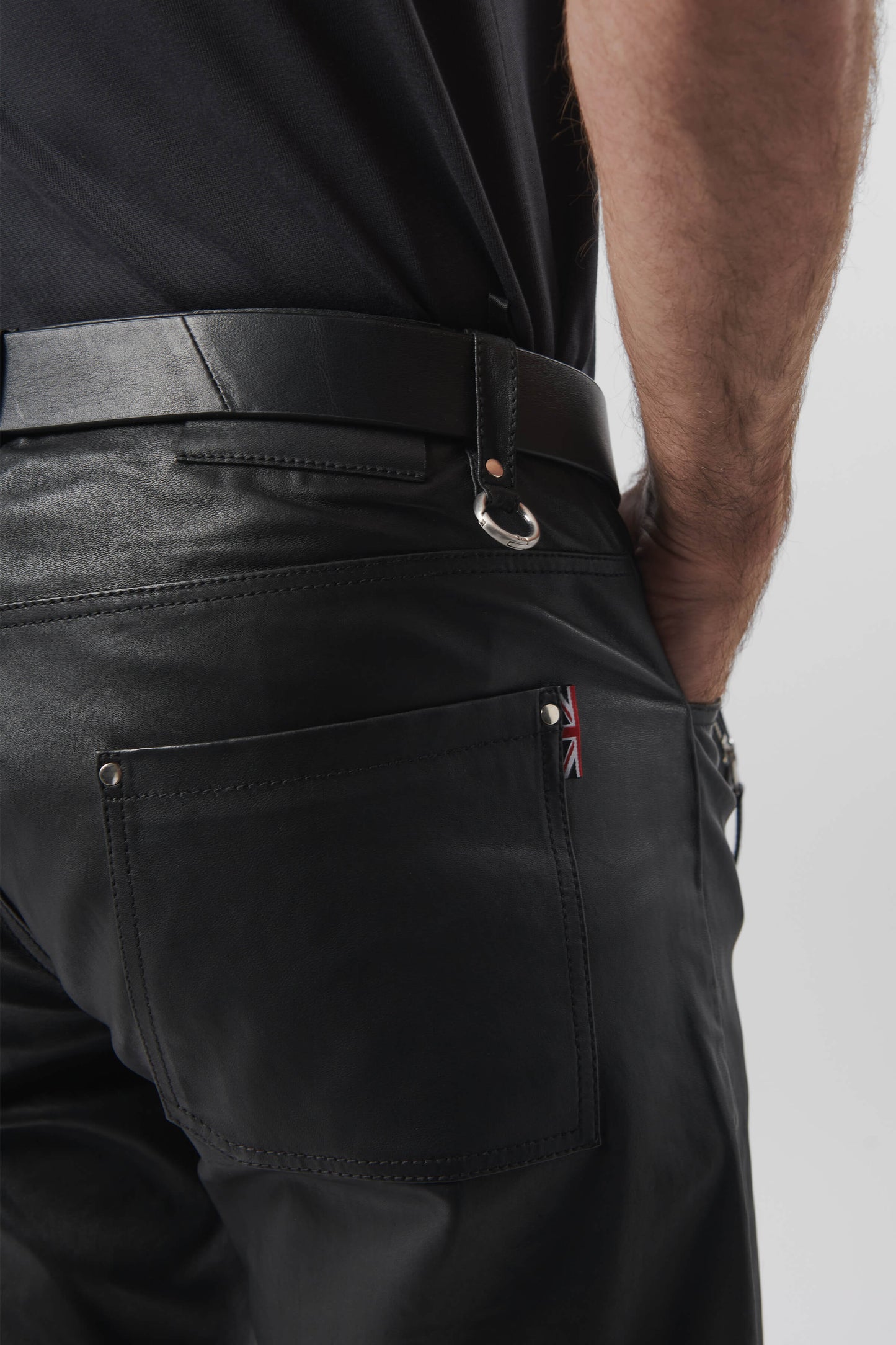 STRAIGHT LEG STRETCH LEATHER TROUSER