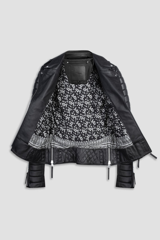 Kay Michaels: Paisley (Woman)