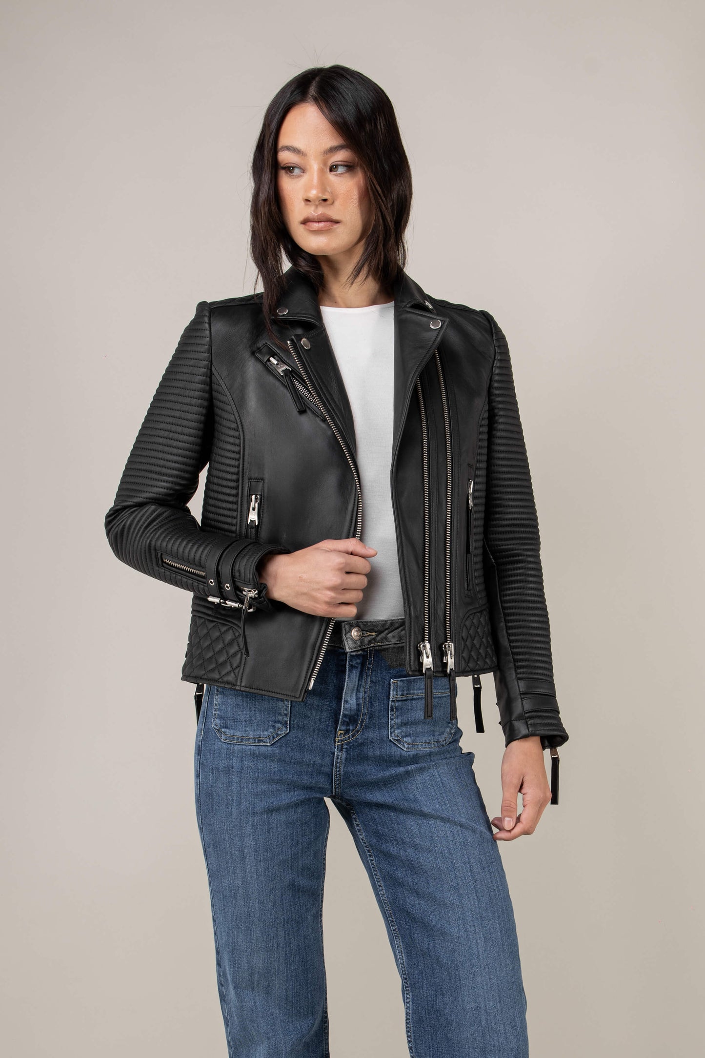 The Alexander 3.0 Silver Hardware (Woman)