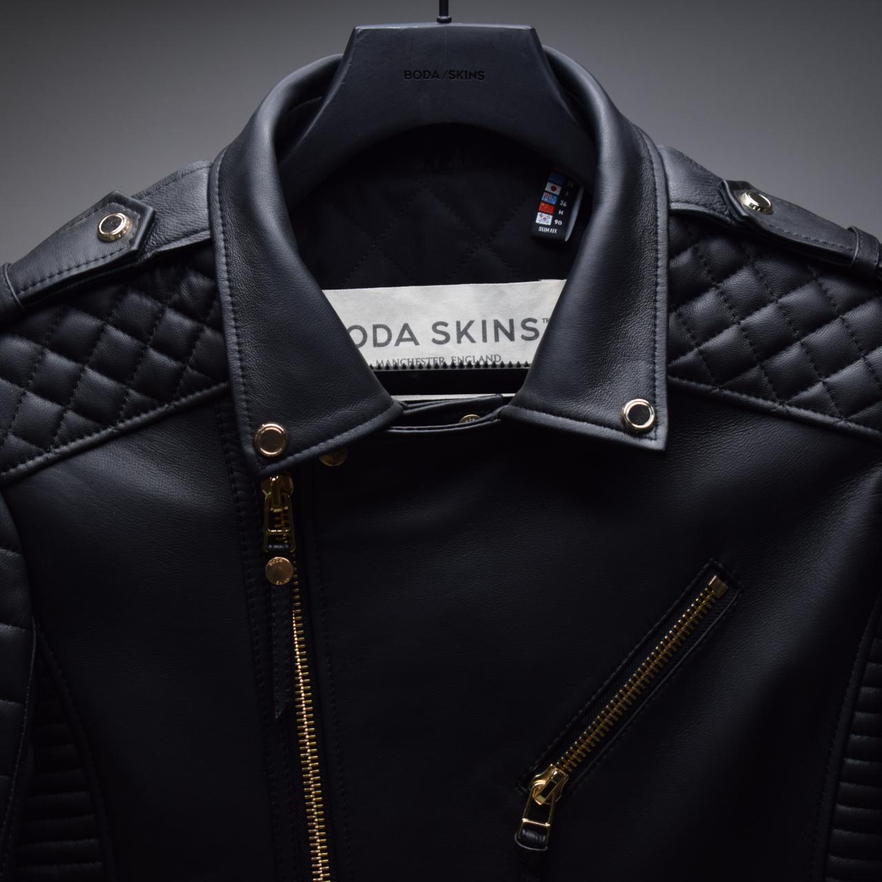 Kay Michaels 2.0 Tall: Gold Hardware / Mens / Multi Size / Excellent