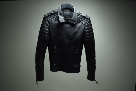 Kay Michaels Onyx / Mens / M / Excellent