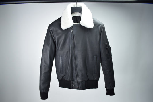 Aviator White Shearling / Mens / Multiple sizes / Excellent