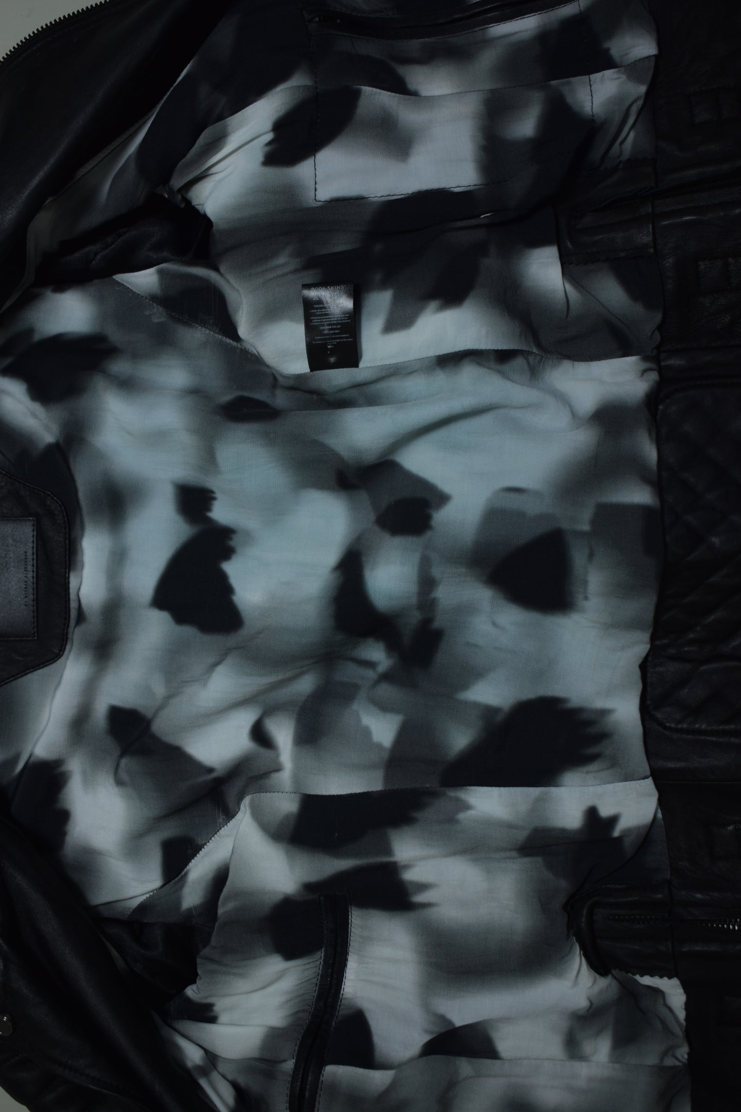 Kay Michaels Onyx / Mens / M / Excellent