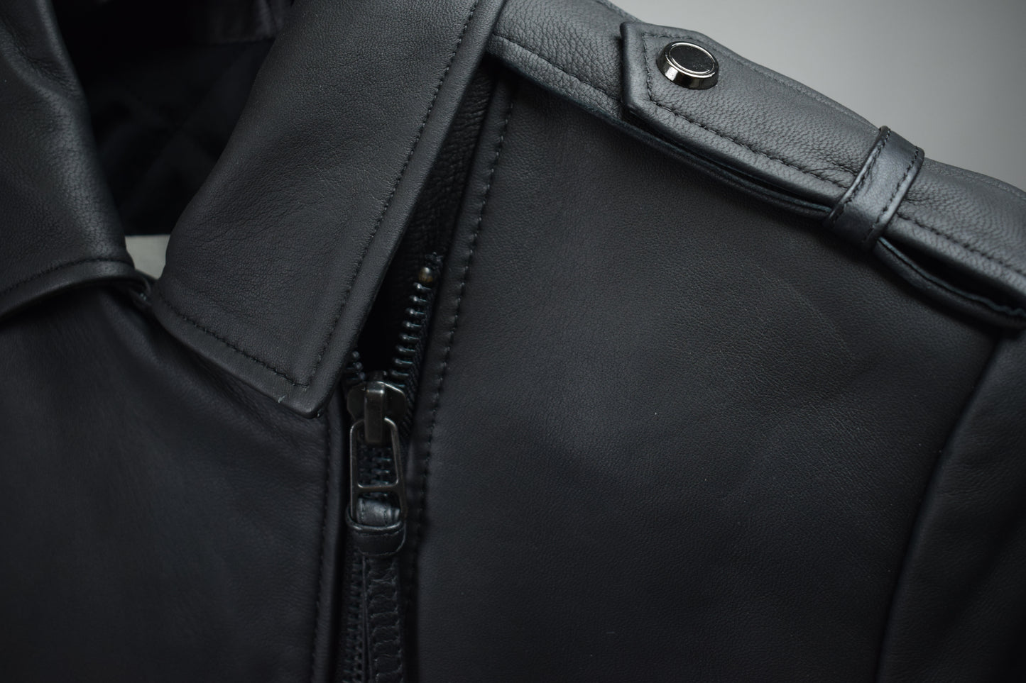 Classic Biker / Womens / L / Excellent