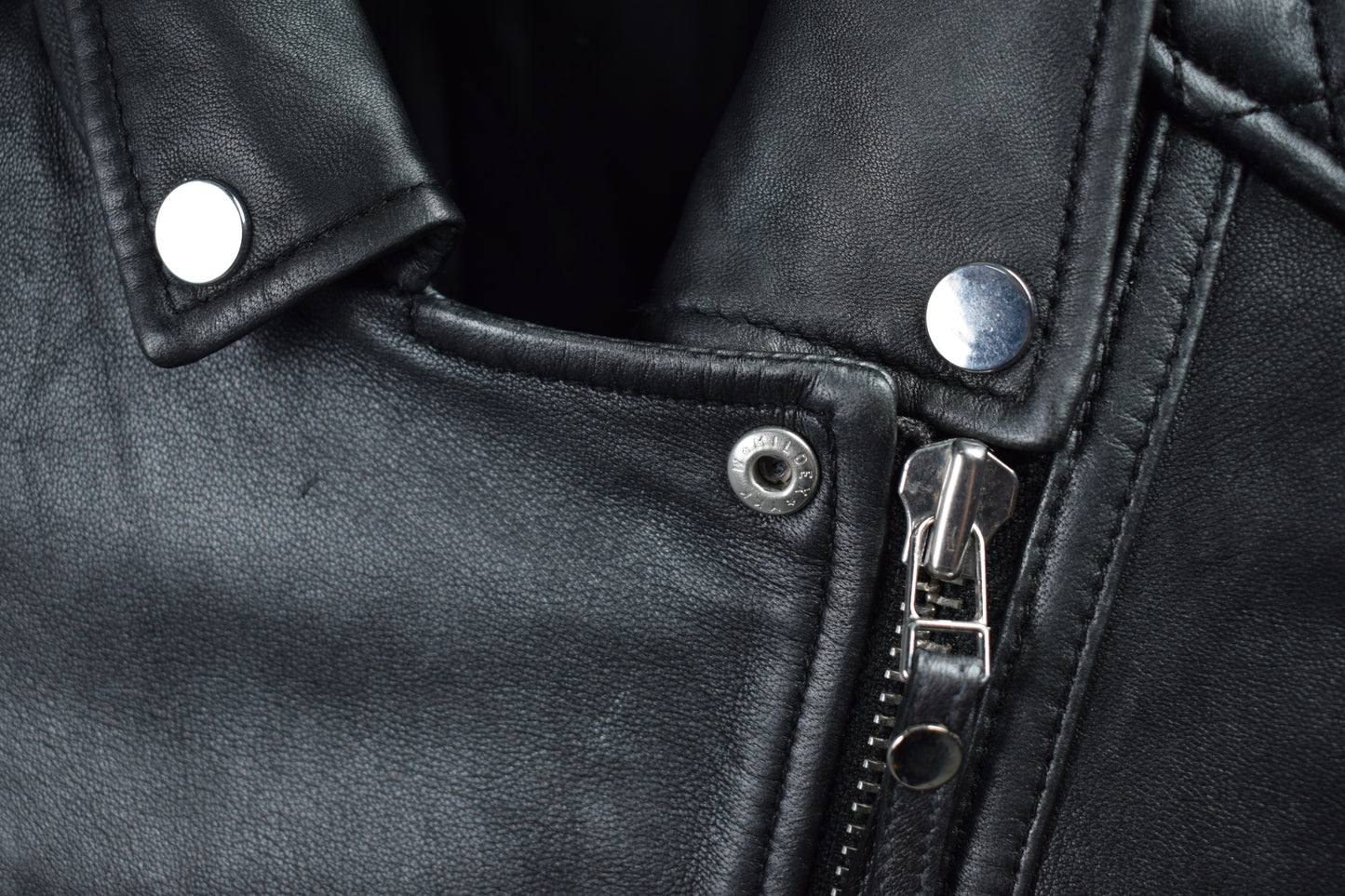 Kay Michaels Chrome Grey / Womens / M / Sample