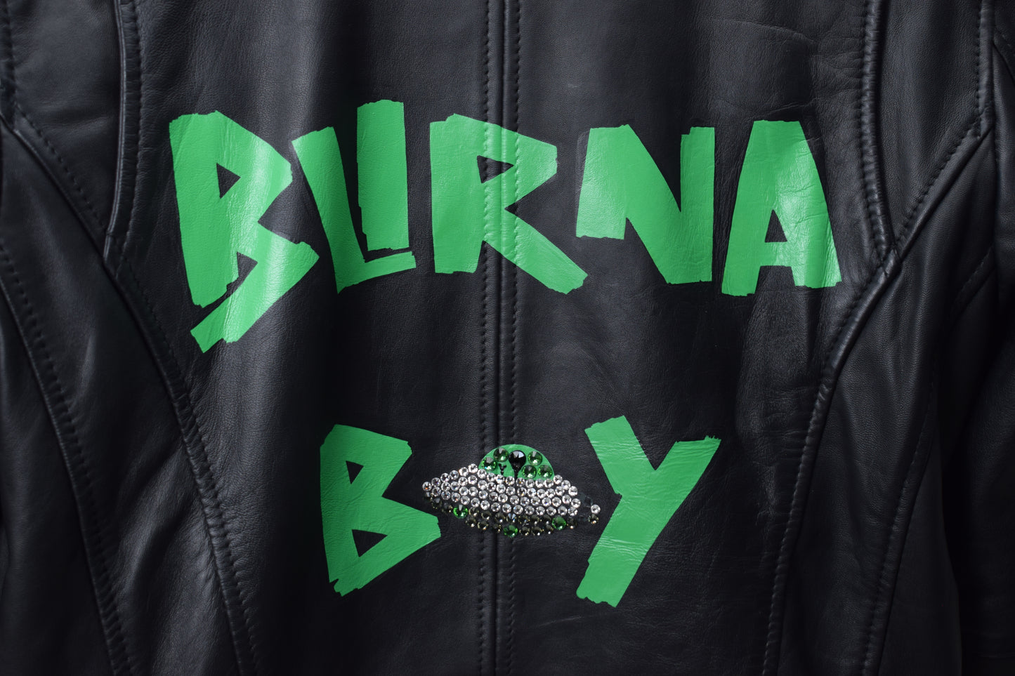 VOYAGER 2.0: Burna Boy Collab / Mens / XXL / Excellent