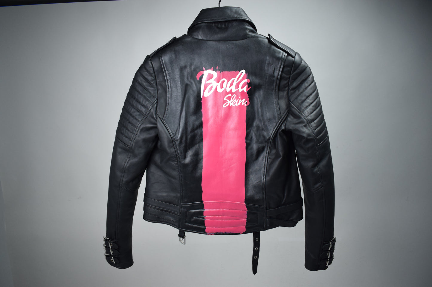 Jaws 3.0: Malibu (Barbie) / Womens / S / Excellent