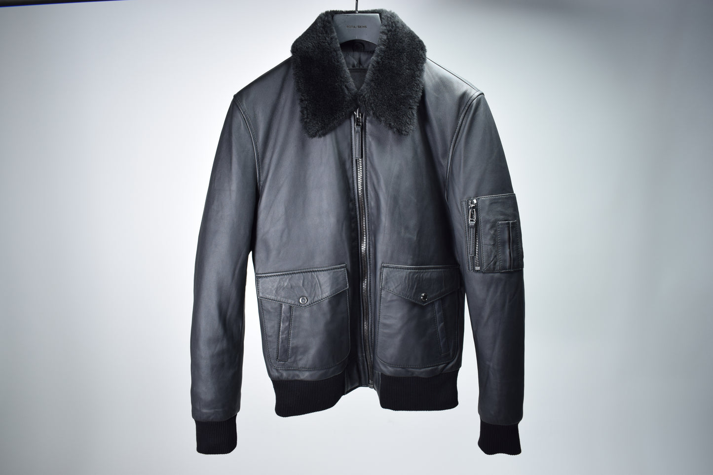 Aviator Black Shearling / Mens / S / Excellent