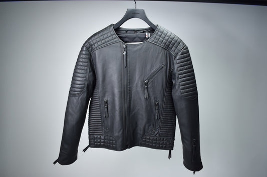 AXL / Mens / XXL / Used