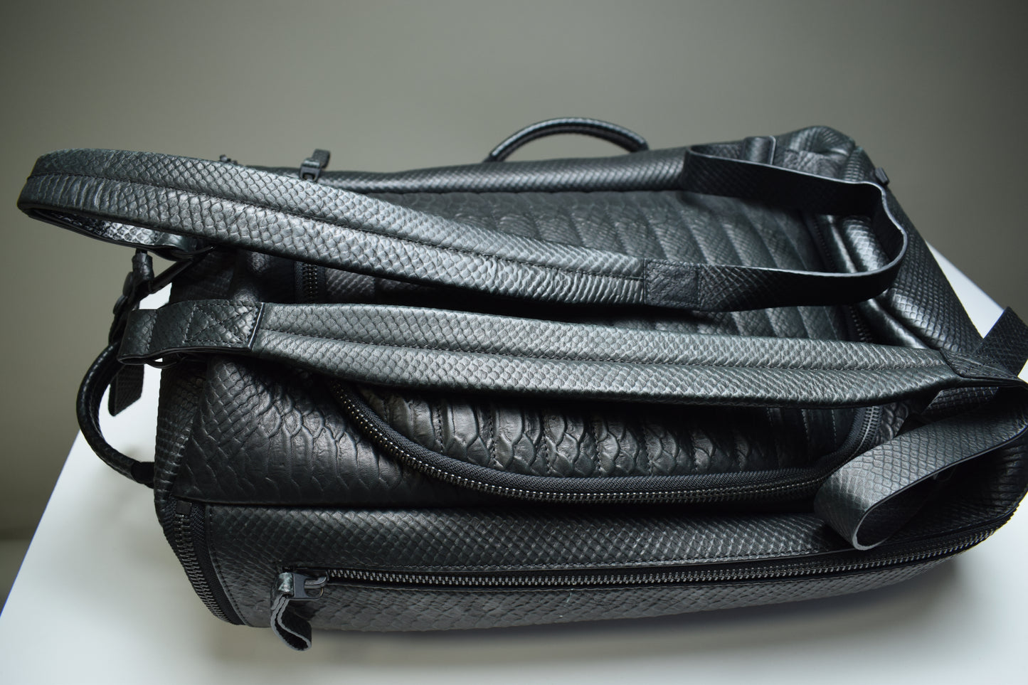 Barrel Bag, Crocodile effect / Unisex / One size / Good