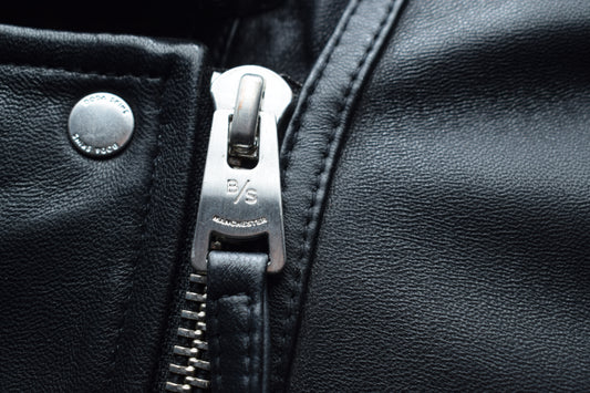 Kay Michaels V Fit / Womens / XXS / Excellent