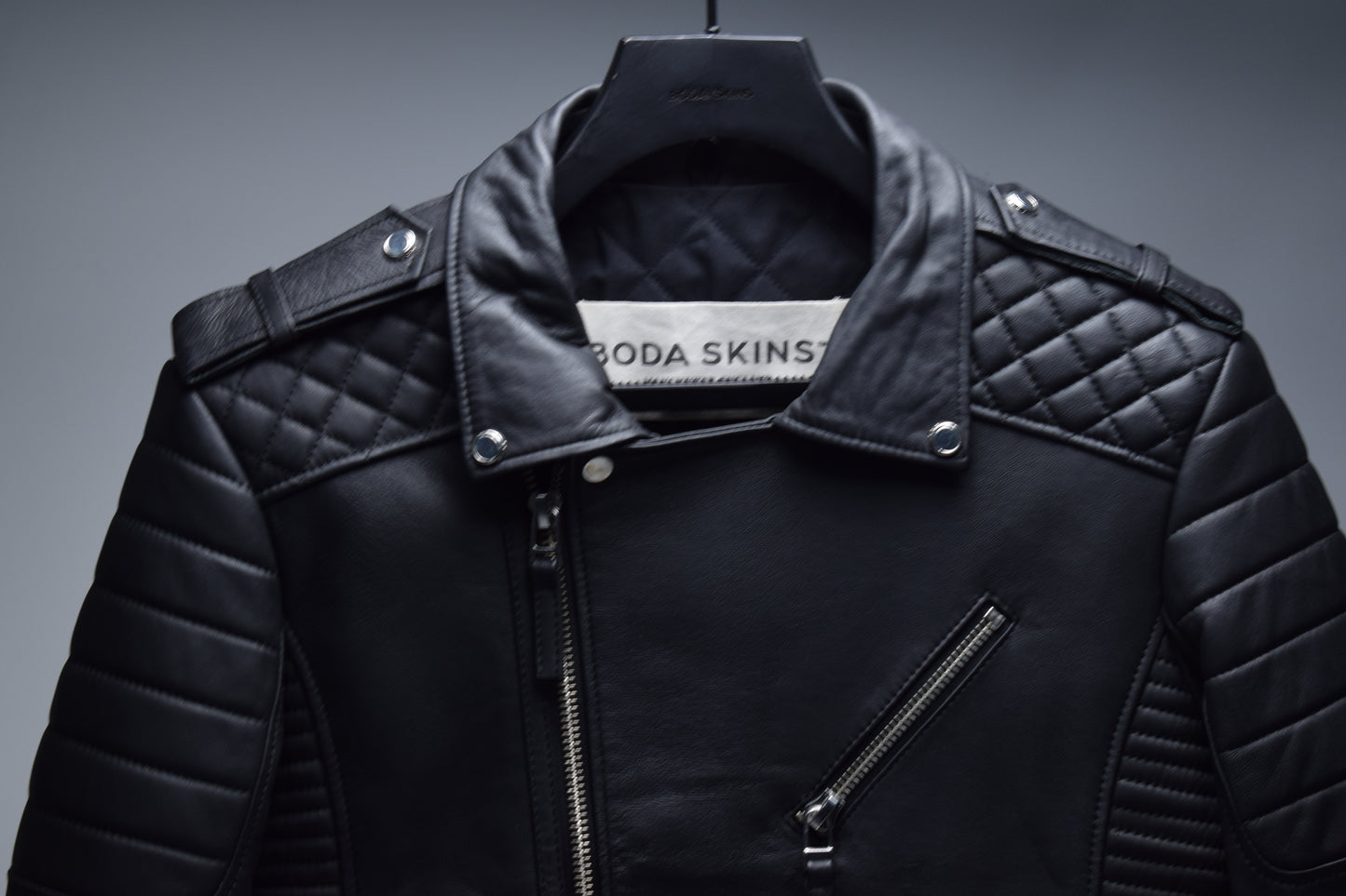 Kay Michaels 2.0 Silver Hardware / Mens / S / Used