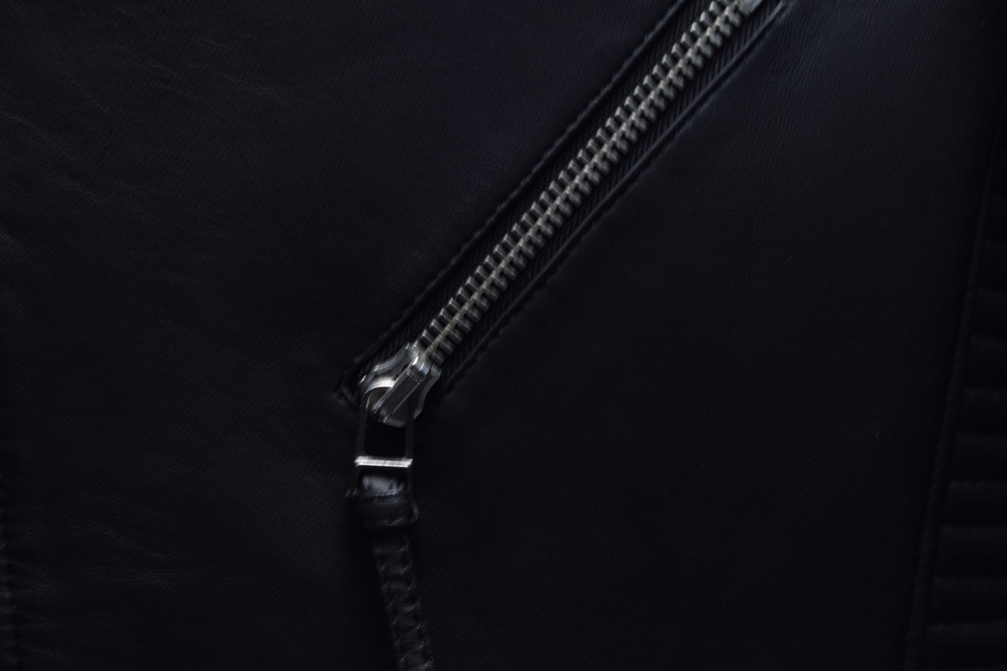 KM 2.0 Silver Hardware / Mens / S / Used