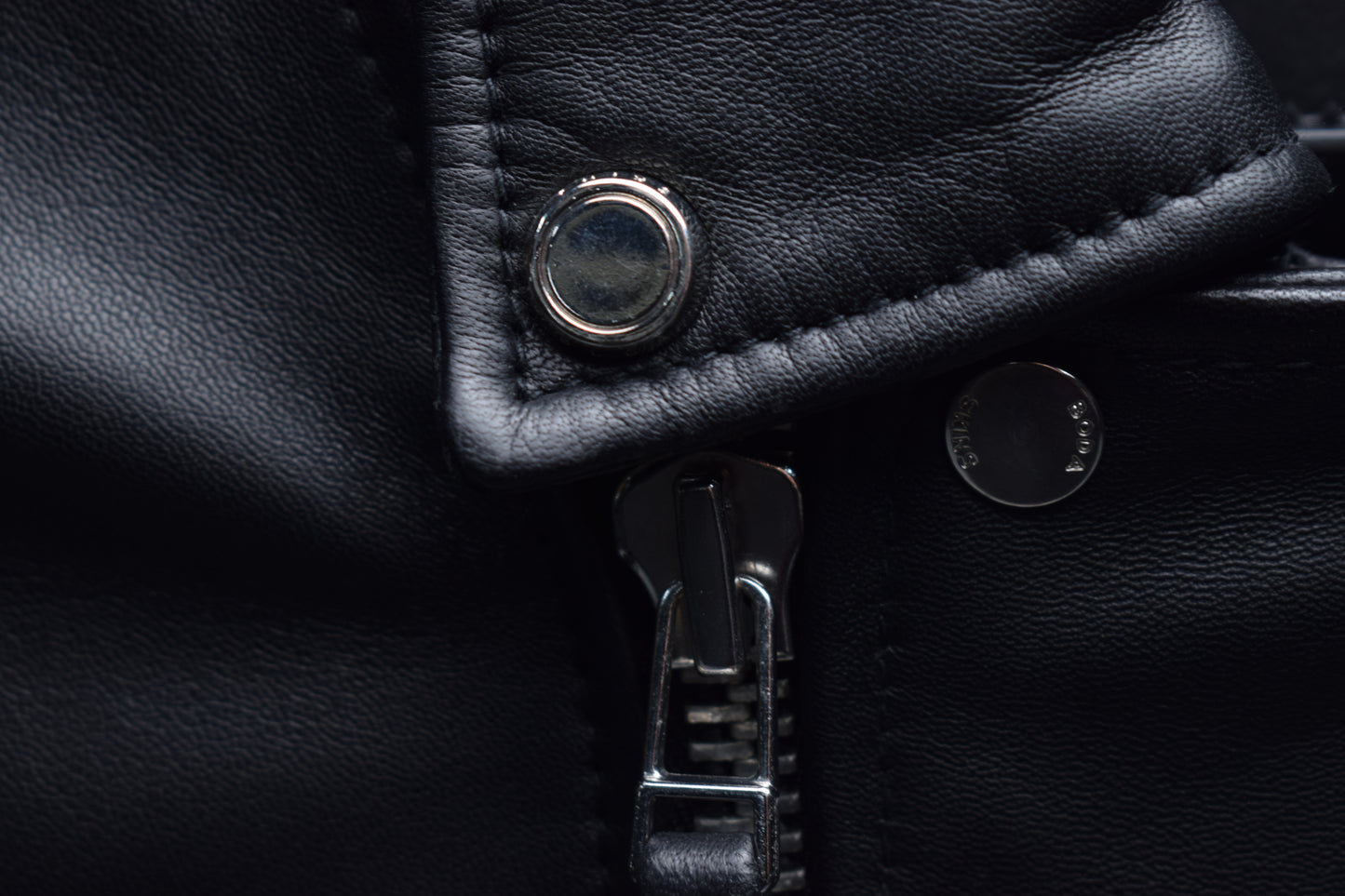 Voyager 2.0  / Mens / M / Heavily Damaged