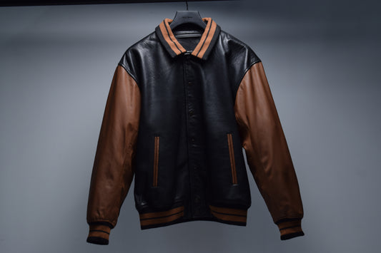 Varsity Nomad Sample / Mens / M / Excellent