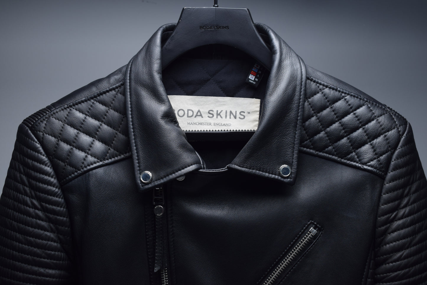 Alexander 2.0 Silver Hardware  / Mens / M / Used