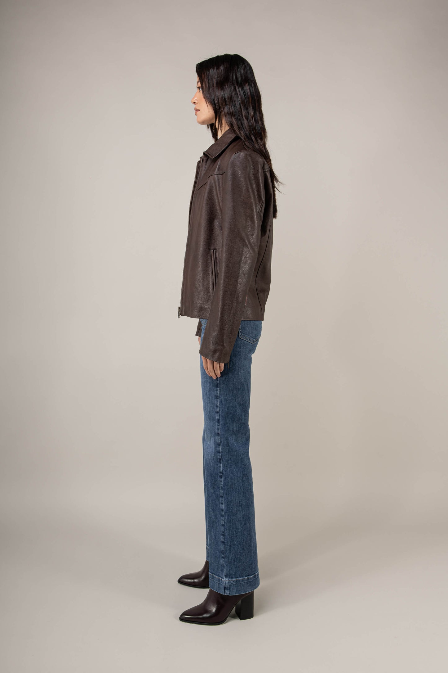 Hendrix: Vintage Brown Leather Jacket (Woman)