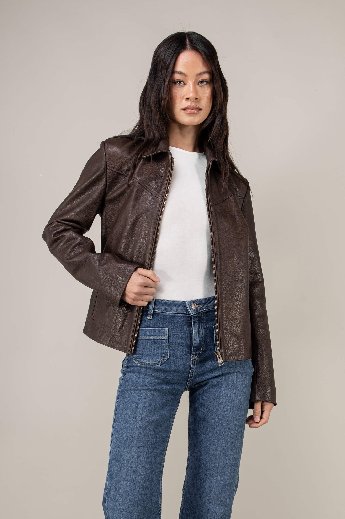 Hendrix: Vintage Brown Leather Jacket (Woman)