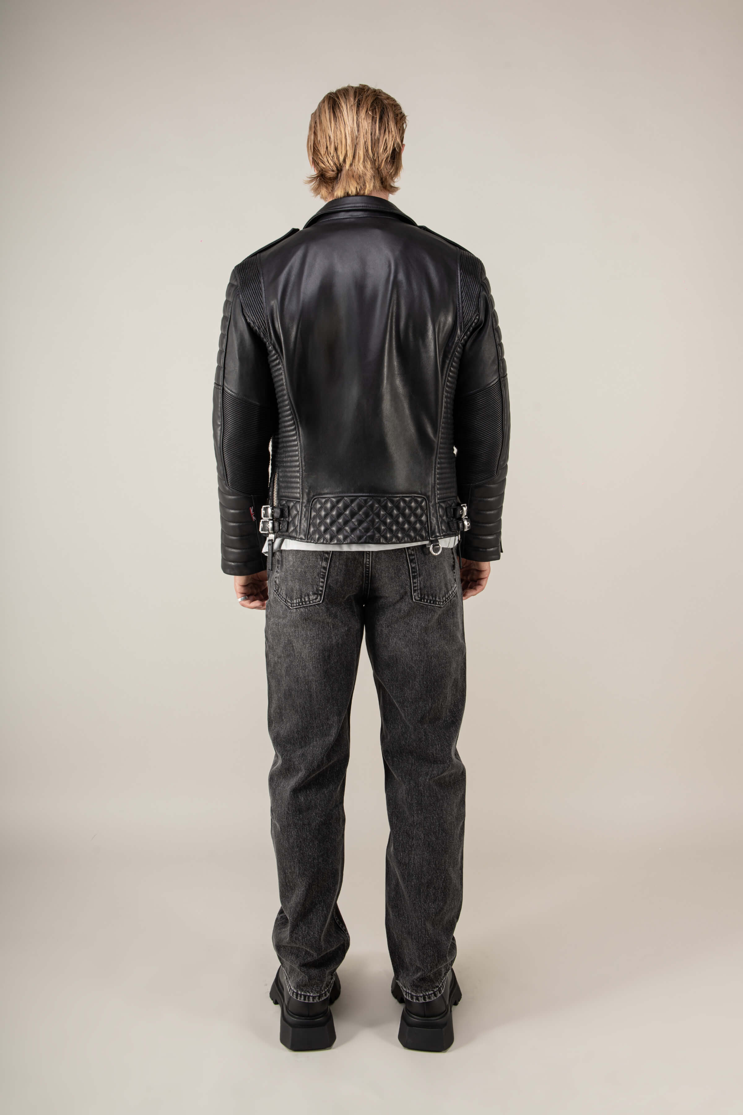 Kay Michaels: V Fit Leather Jacket | BODA SKINS