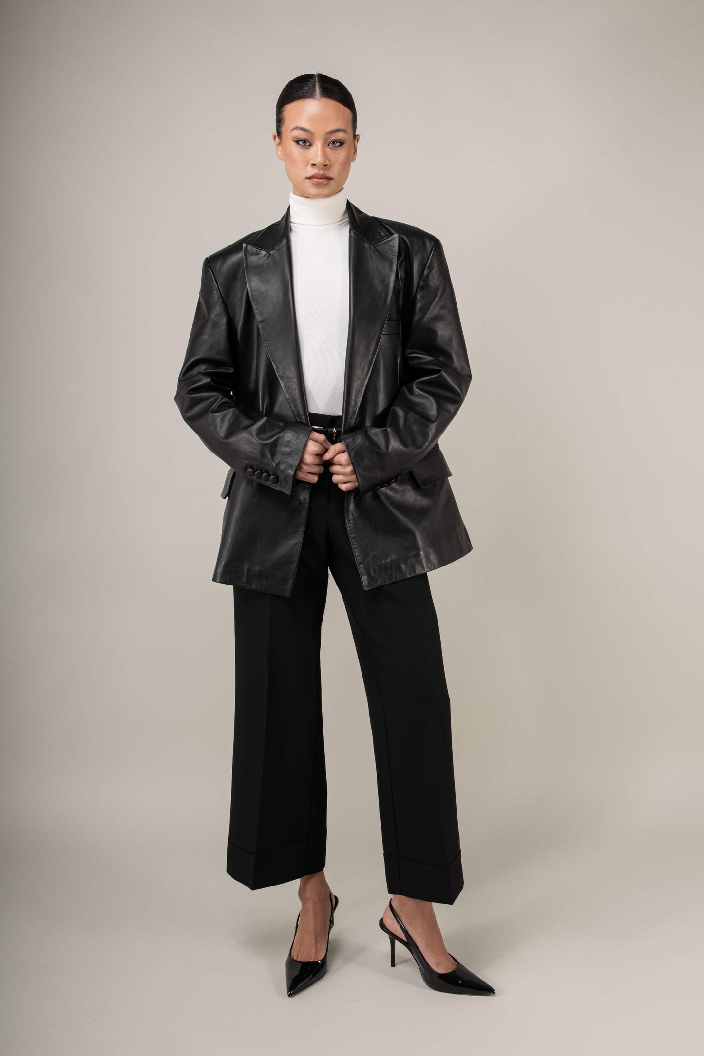 Oversized Leather Blazer (Woman)