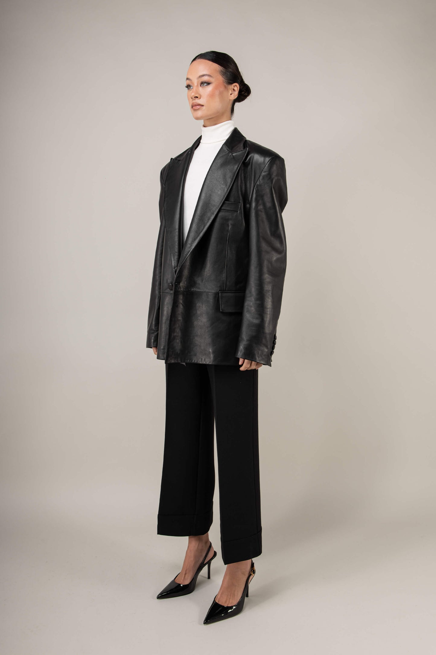 Oversized Leather Blazer (Woman)